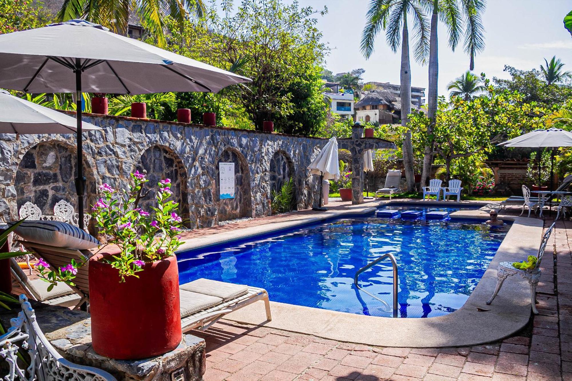 Hotel Villas Ema Zihuatanejo Exterior foto
